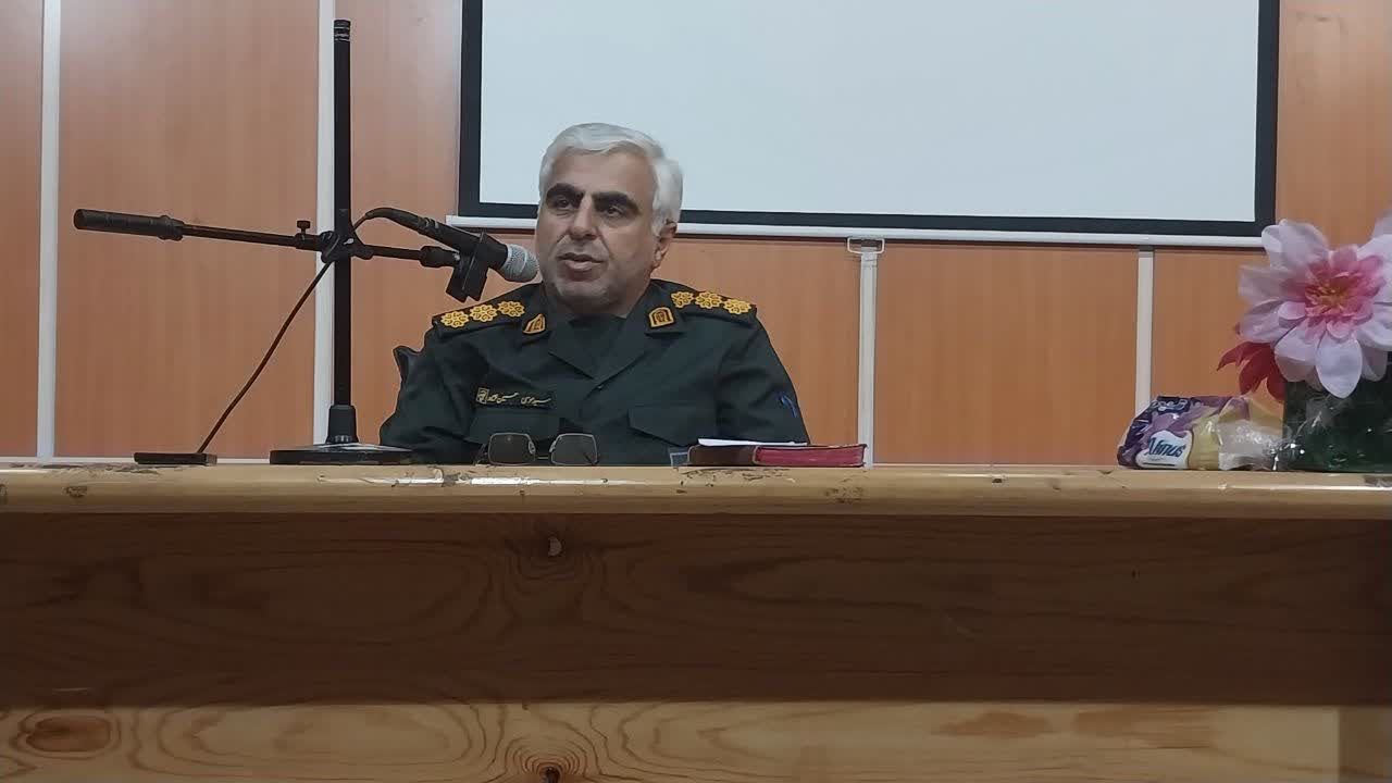 فرمانده سپاه ناحیه آمل:  خبرنگاران در جنگ ترکیبی و شناختی در خط مقدم جهاد امیدآفرینی قرار دارند