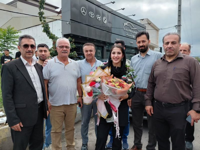 استقبال از «دختر شایسته آمل»؛ نگار هاشمی با عنوان چهارمی آسیا به خانه بازگشت